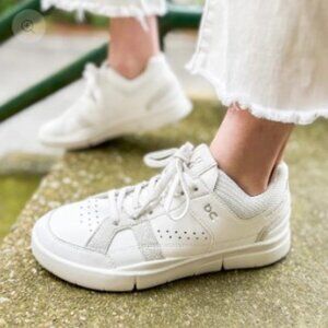 ON Running Roger Clubhouse Sneaker for Women